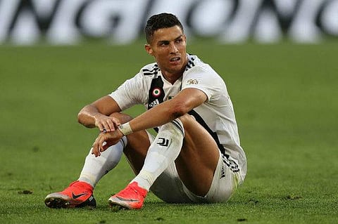 കയ്ച്ചിട്ട് ഇറക്കാനും മധുരിച്ചിട്ട് തുപ്പാനുമാകാതെ യുവന്റസ്; ബാധ്യത ആകുമോ ക്രിസ്റ്റ്യാനോ റൊണാള്ഡോ...?