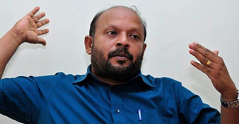 തന്ത്രിയും മന്ത്രിയും ബിഷപ്പും മൊല്ലാക്കയും ഭരണഘടനയ്ക്ക് മുകളില് അല്ല; കോടതി വിധി നടപ്പാക്കും: വിഎസ് സുനില് കുമാര്