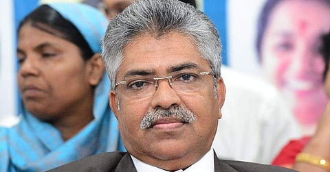 ഒരു മുസ്ലീം എയര്പോര്ട്ടില് ഇതുപോലെ പ്രതിഷേധിച്ചാല് ജയിലില് നിന്ന് ഇറങ്ങാനാവില്ല; ശബരിമല സര്ക്കാര് നിലപാട് ശക്തമാക്കണമെന്ന് കമാല് പാഷ
