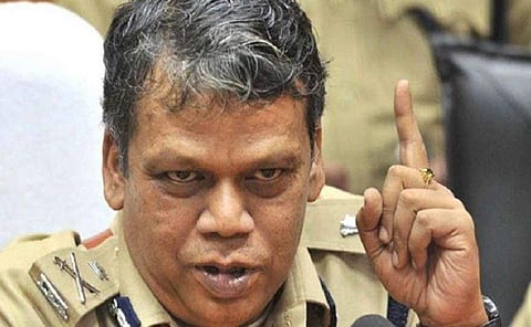 ശബരിമല: വിധിയുടെ മറവില് അക്രമത്തിന് മുതിര്ന്നാല് കര്ശന നടപടി; നവമാധ്യമങ്ങള് വിദ്വേഷ പ്രചാരണത്തിന് ഉപയോഗിക്കരുത്; മുന്നറിയിപ്പുമായി പൊലീസ്