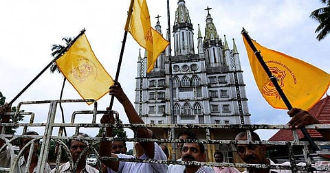 പള്ളിത്തര്ക്കം പരിഹരിക്കാന് ഇരുവിഭാഗവും സമവായ ചര്ച്ച നടത്തി; മധ്യസ്ഥത വഹിച്ചത് മുന് സുപ്രീം കോടതി ചീഫ് ജസ്റ്റിസ്