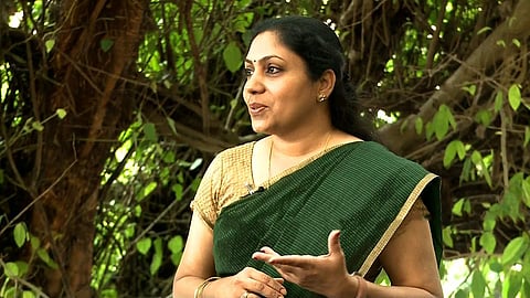 ഇതെന്റെ ജീവിതം തന്നെ: ക്യാപ്റ്റന് കണ്ടിറങ്ങിയ ശേഷം കണ്ണീരോടെ അനിത സത്യന്