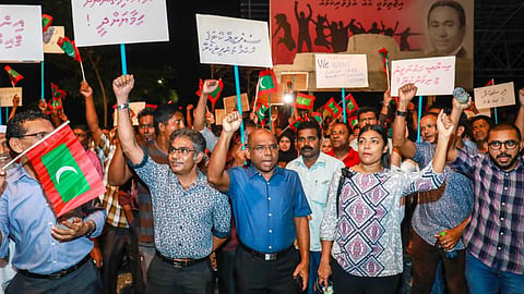 മാലെദ്വീപില് അടിയന്തരാവസ്ഥ; ഇന്ത്യക്കാര് ജാഗ്രത പാലിക്കണമെന്ന് വിദേശകാര്യമന്ത്രാലയം