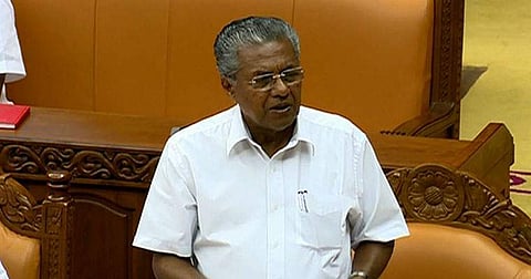 അനാവശ്യ എതിര്പ്പുകള്ക്ക് മുന്നില് വികസനം നിര്ത്തിവെക്കില്ല ; കീഴാറ്റൂരില് കൂടി മാത്രമേ റോഡ് നിര്മ്മിക്കാന് കഴിയൂവെന്ന് മുഖ്യമന്ത്രി