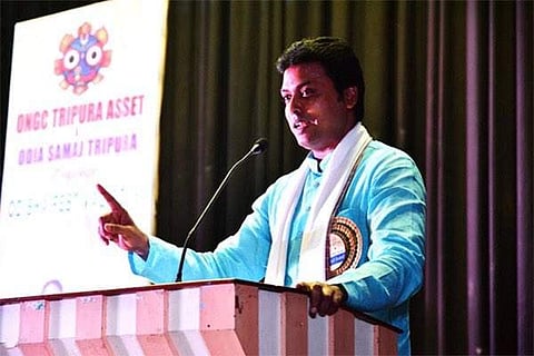 'ഹിന്ദു രാജാക്കന്മാരെ മറന്ന കമ്മ്യൂണിസ്റ്റുകാര് മാവോയെക്കുറിച്ച് പഠിപ്പിച്ചു' ; സ്കൂൾ സിലബസിൽ കാതലായ മാറ്റം വരുത്തുമെന്ന് ത്രിപുര മുഖ്യമന്ത്രി