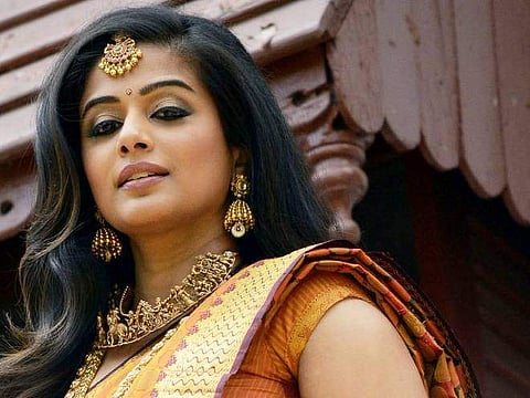 മുസ്ലീമിനെ വിവാഹം കഴിച്ചെന്ന് കരുതി മതം മാറണമെന്നില്ല: പ്രിയാമണി