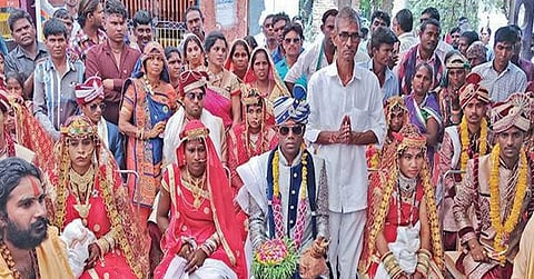 മകളുടെ വിവാഹത്തിനൊപ്പം ഏഴു ദലിത് യുവതികള്ക്കും മംഗല്യം, ജാതി വ്യവസ്ഥയ്ക്കെതിരെ ഈ ഗുജറാത്തിയുടെ പോരാട്ടം ഇങ്ങനെ
