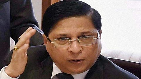 ചീഫ് ജസ്റ്റിസിനെതിരായ ഇംപീച്ച്മെന്റ് നീക്കം : പ്രതിപക്ഷത്ത് ഭിന്നത, കോണ്ഗ്രസ് പിന്മാറി