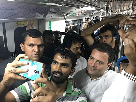 സെല്ഫി, കുല്ഫി, മെട്രോ; ബംഗളുരൂവില് ഓടിനടന്ന് രാഹുല്