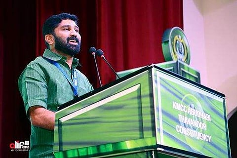 ചെന്നിത്തലയ്ക്കും കൂട്ടര്ക്കും ബല്റാമിന്റെ മറുപടി; 'മൊത്തം ഷോ ഓഫാണ്, സഹായിക്കണം ബ്ലീസ്...'