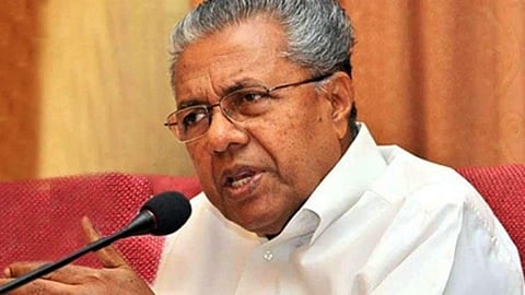 സ്ത്രീകളെ മാറ്റി നിർത്താൻ ആർത്തവം അശുദ്ധമാണെന്ന് പ്രചരിപ്പിക്കുന്നു; സ്ത്രീകൾ വിവേചനത്തിന്റേ വലിയ ഇരകളെന്നും പിണറായി വിജയൻ