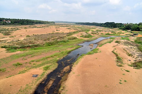 കോടമഴയും കൊങ്കമഴയും ചതിച്ച ഗ്രാമങ്ങള്