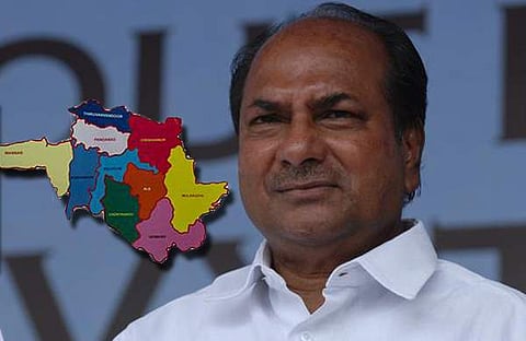 അയ്യപ്പഭക്തനായ വിജയകുമാറിനെ ആര്എസ്എസ് ആക്കിയത് നാലാംകിട അടവ്; ചെങ്ങന്നൂരില് വര്ഗീയ കാര്ഡിറക്കിയ സിപിഎമ്മിന് ജനങ്ങള് തിരിച്ചടി നല്കുമെന്ന് ആന്റണി