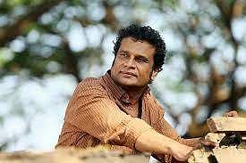 'തരുന്ന വ്യക്തിയേക്കാള് പ്രാധാന്യം കിട്ടുന്ന സമ്മാനത്തിന്' ; യേശുദാസിനും ജയരാജിനും പിന്തുണയുമായി ഹരീഷ് പേരടി