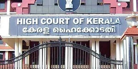 ജഡ്ജിയെ അഭിഭാഷകര് തീരുമാനിക്കേണ്ട; കേസ് ബെഞ്ചു മാറ്റിയ മുന് ചീഫ് ജസ്റ്റിസിന്റെ ഉത്തരവ് ആക്ടിങ് ചീഫ് ജസ്റ്റിസ് തിരുത്തി