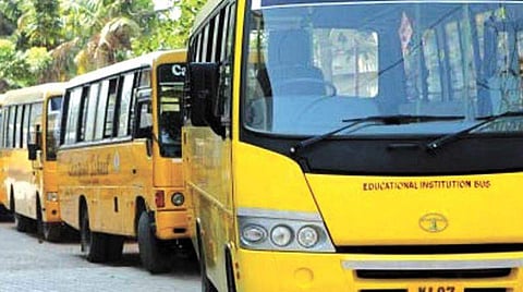 സ്കൂള് ബസ്സുകളില് ഇനി ജിപിഎസ് നിര്ബന്ധം; ഇല്ലാത്തവയെ നിരത്തിലിറങ്ങാന് അനുവദിക്കില്ലെന്ന് മുന്നറിയിപ്പ്