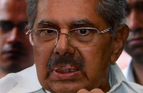 ആംബുലന്സ് അഴിമതി; വയലാര് രവിയുടെ മകനെതിരെ സിബിഐ കുറ്റപത്രം സമര്പ്പിച്ചു