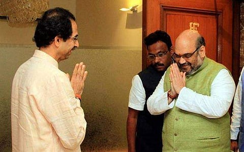ശിവസേനയെ അനുനയിപ്പിക്കാന് ബിജെപി; അമിത് ഷാ നാളെ ഉദ്ധവ് താക്കറെയെ കാണും