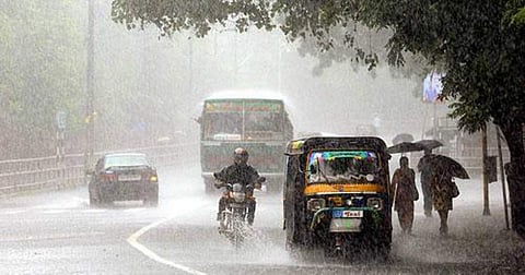 സംസ്ഥാനത്ത് കനത്ത മഴയ്ക്ക് സാധ്യത; നാല് ജില്ലകളില് യെല്ലോ അലര്ട്ട് , മത്സ്യത്തൊഴിലാളികള്ക്ക് ജാഗ്രതാ നിര്ദ്ദേശം