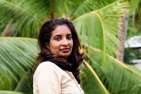 മീശ വിവാദം; യോഗക്ഷേമസഭയ്ക്കെതിരെ പോസ്റ്റിട്ട എഴുത്തുകാരിക്ക് നേരെ സൈബര് ആക്രമണം