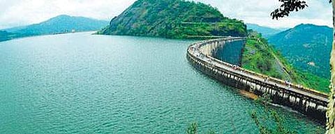 ഇടുക്കിയില് ജലനിരപ്പ് ഉയരുന്നു ; മുന്കരുതല് നടപടികളുമായി സര്ക്കാര്, 100 മീറ്റര് ചുറ്റളവിലുള്ള പ്രദേശത്തിന്റെ ഉപഗ്രഹചിത്രങ്ങള് ശേഖരിച്ചു