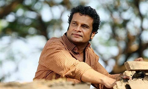 'പച്ചമീന് വില്ക്കുന്നവളെ കല്ലെറിയുന്നത്, പൊരിച്ച മീന് കിട്ടാത്തവരാരും അറിഞ്ഞില്ലേ?: ഹരീഷ് പേരാടി