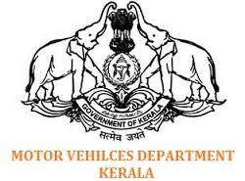 'ആ പാട്ടും ലൈറ്റും ടൂറിസ്റ്റ് ബസില് വേണ്ട' ; ആയിരത്തോളം ബസുകളുടെ ഫിറ്റ്നസ് റദ്ദാക്കും