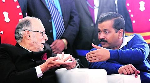 കേന്ദ്രത്തിന് തിരിച്ചടി ; അധികാരം തെരഞ്ഞെടുക്കപ്പെട്ട സര്ക്കാരിന് ; ലഫ്റ്റനന്റ് ഗവര്ണര് പരമാധികാരിയല്ലെന്ന് സുപ്രീംകോടതി