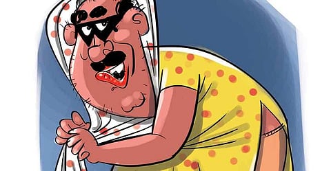 നാട്ടുകാരെയും പൊലീസിനെയും വലച്ച് 'ചുരിദാര് കളളന്'