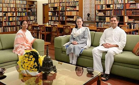 ലോകസഭാ തെരഞ്ഞടുപ്പില് വോട്ടിംഗ് മെഷീന് വേണ്ട; പ്രതിപക്ഷ പാര്ട്ടികള് തെരഞ്ഞെടുപ്പു കമ്മിഷനെ സമീപിക്കും