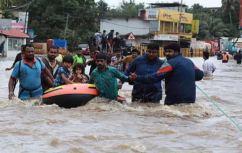 പ്രളയക്കെടുതി; മഹാരാഷ്ട്രയിലെ ലൈംഗിക തൊഴിലാളികള് ഒന്നേകാല് ലക്ഷം നല്കും