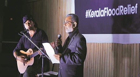 കേരളത്തിനായി പാട്ടുപാടി സുപ്രീം കോടതി ജഡ്ജിമാര്; മത്സ്യത്തൊഴിലാളികള്ക്ക് 'വികാര നൗകയുമായി' ഗാനം സമര്പ്പിച്ച് ജസ്റ്റിസ് കെ.എം ജോസഫ്