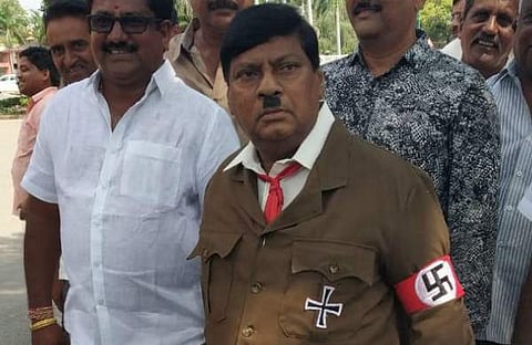 'അഡോള്ഫ് ഹിറ്റ്ലര്' പാര്ലമെന്റില്!