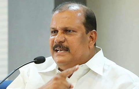 പിസി ജോര്ജ്ജ് മലീമസമായ രാഷ്ട്രീയ വിസര്ജ്ജനം; ഉണ്ടയില്ലാ വെടി യുഡിഎഫില് വേണ്ട; രോഷമുയര്ത്തി എന് എസ് യു