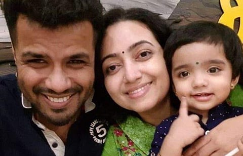 ബാലഭാസ്കറിന്റെ ആരോഗ്യനിലയില് നേരിയ പുരോഗതി; എയിംസിലെ വിദഗ്ദരുടെ സഹായം ലഭ്യമാക്കും
