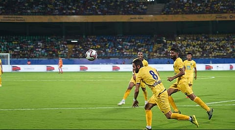 പോപ്ലാറ്റ്നിച്ചിന്റേയും ജനോവിച്ചിന്റേയും ബൂട്ടില് നിന്ന് വിരിയും... അന്ന് ബെര്ബ പറഞ്ഞ മനോഹര ഫുട്ബോള്