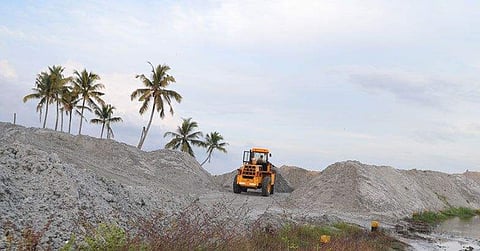 ഖനനം തീരസുരക്ഷ ഉറപ്പാക്കിക്കൊണ്ട്; വിശദീകരണവുമായി ഐആര്ഇ