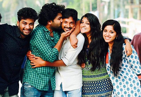 കൊളേജ് പരിപാടിക്കിടെ സംഘര്ഷം; നടനെ പ്രിന്സിപ്പല് സ്റ്റേജില് നിന്ന് ഇറക്കി വിട്ടു