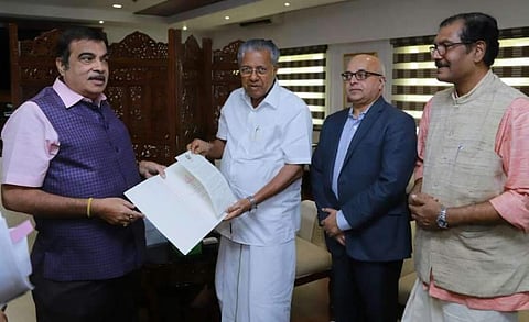 ഗഡ്കരിയുടെ ശാസന ഫലം കണ്ടു; ദേശീയ പാതാ വികസനത്തില് കേരളത്തിന്റെ നിര്ദേശം അംഗീകരിച്ച് കേന്ദ്രം