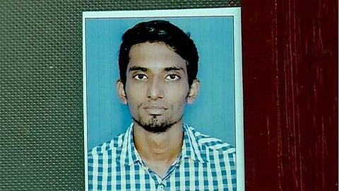 ഗൊരഖ്പൂര് മെഡിക്കല് കോളജിലെ മലയാളി വിദ്യാര്ത്ഥിയുടെ ആത്മഹത്യ: പീഡനം മൂലമെന്ന് ആരോപണം