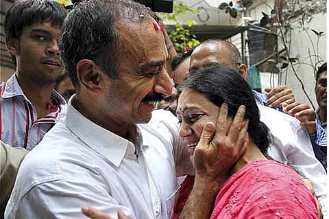 സഞ്ജീവ് ഭട്ടിന് ഐക്യദാര്ഢ്യം; ശ്വേത വീണ്ടും കേരളത്തിലേക്ക്