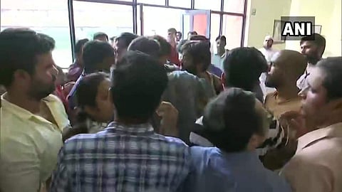 കശ്മീര്: ജെഎന്യുവില് എബിവിപി-എഐഎസ്എ സംഘര്ഷം