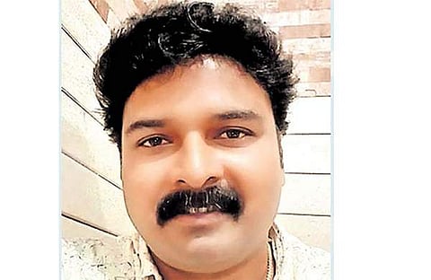 സിപിഎം നേതാക്കളുടെ പിന്തുണയോടെ മണി ചെയിന് തട്ടിപ്പ്; മുഖ്യസൂത്രധാരന് പിടിയില്, പാലക്കാട് ജില്ലയില് നിന്ന് മാത്രം തട്ടിയത് 4കോടിയോളം