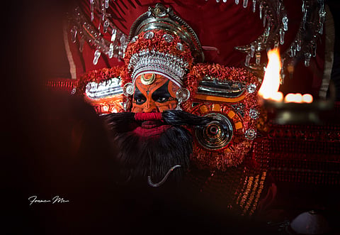 Kahethrapalakn_Theyyam