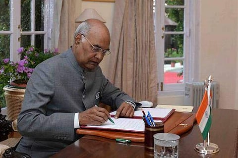ഫോണ് ചോര്ത്താം; പൊലീസിന് നല്കുന്ന മൊഴിയും ഇനി തെളിവ്; വിവാദ നിയമത്തില് രാഷ്ട്രപതി ഒപ്പുവച്ചു