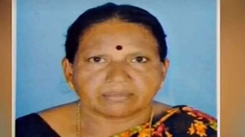 പാചകത്തൊഴിലാളിയായ 60കാരിയെ തലയ്ക്കടിച്ച് കൊന്നു, സ്വര്ണം കവര്ന്നു; സഹപ്രവര്ത്തകന് പിടിയില്