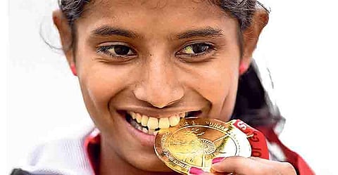 ആൻസിക്ക് വീണ്ടും സ്വർണ തിളക്കം; മീറ്റിലെ രണ്ടാം മെഡൽ