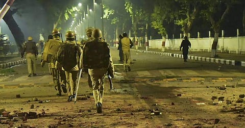 അലിഗഢില് പൊലീസ് അക്രമം നടത്തിയത് ജയ് ശ്രീ റാം വിളിച്ച്; വിദ്യാര്ത്ഥികളെ തീവ്രവാദികളായി മുദ്രകുത്തിയെന്ന് റിപ്പോര്ട്ട്