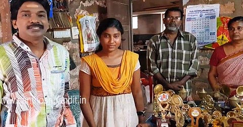 ഉയരങ്ങള് കീഴടക്കാന് ദ്യുതിക്ക് താങ്ങായി സന്തോഷ് പണ്ഡിറ്റ്