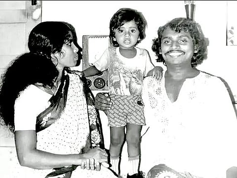 അപൂര്വ്വ വരകളുടെ അപൂര്വ്വ അച്ഛന്; പ്രിയ എഎസ് എഴുതുന്നു
